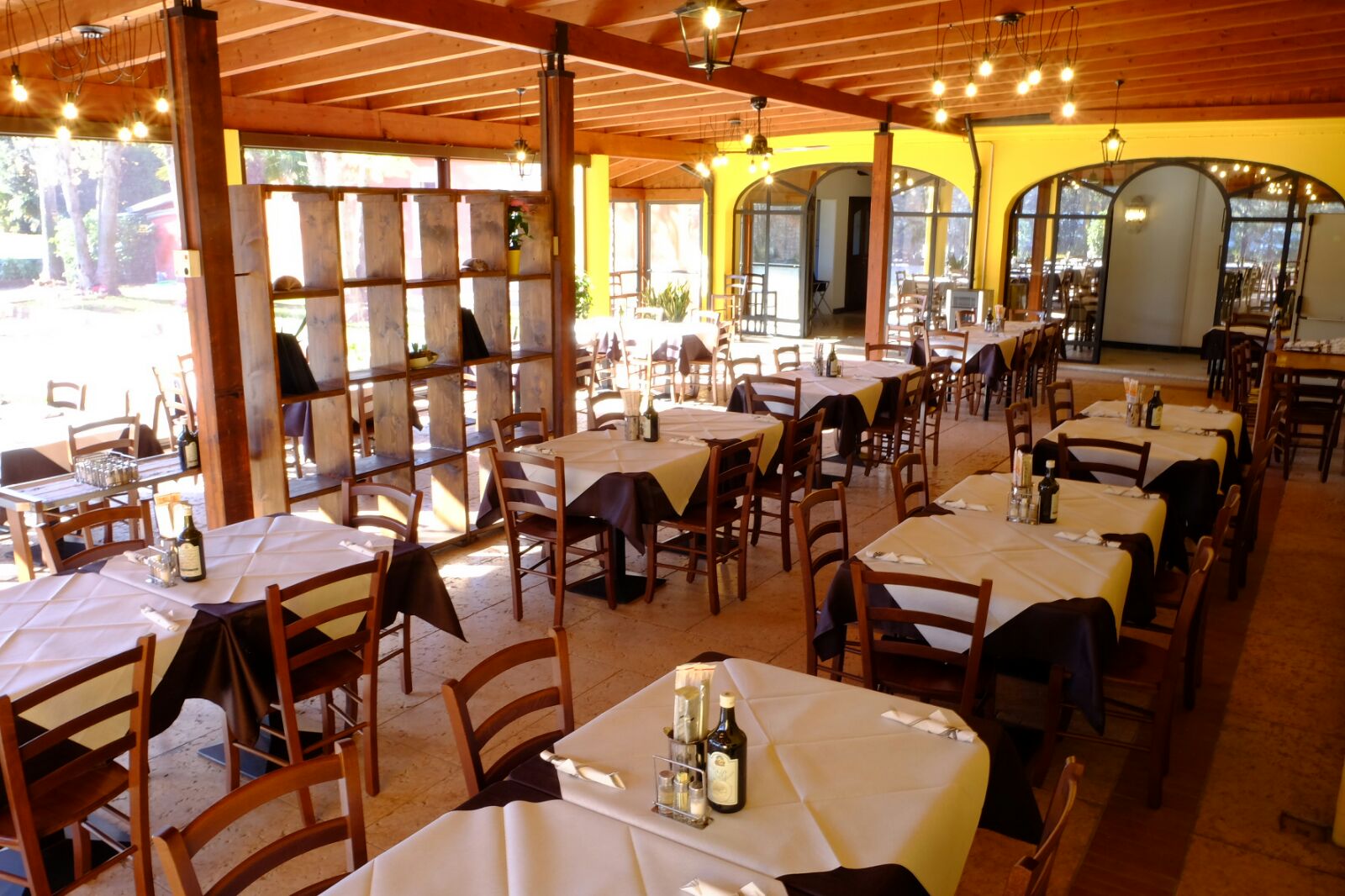 Sala interna del ristorante La Bastia